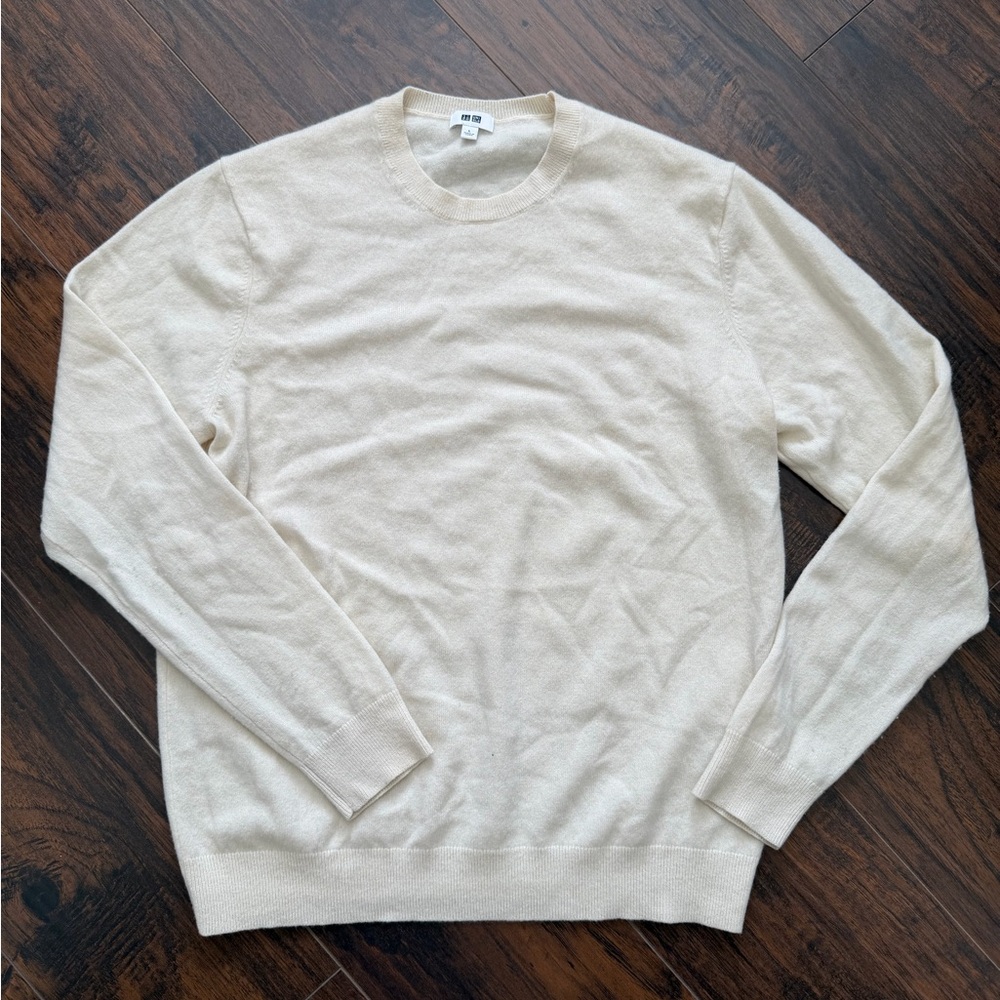 Men's Cashmere Sweater from Uniqlo